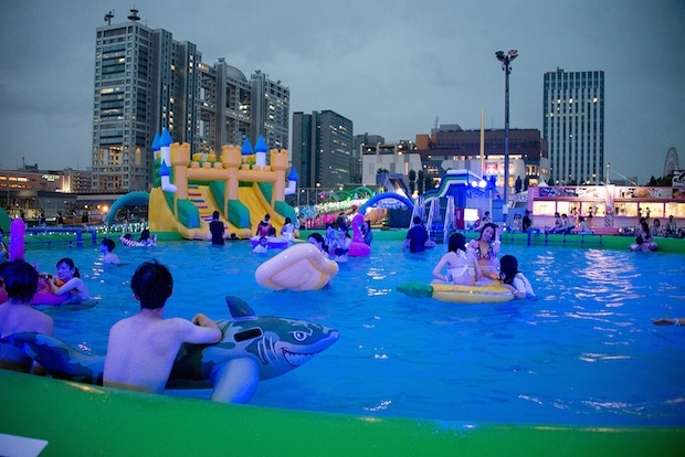 phong trao tiec be boi cua gioi tre Nhat anh 4