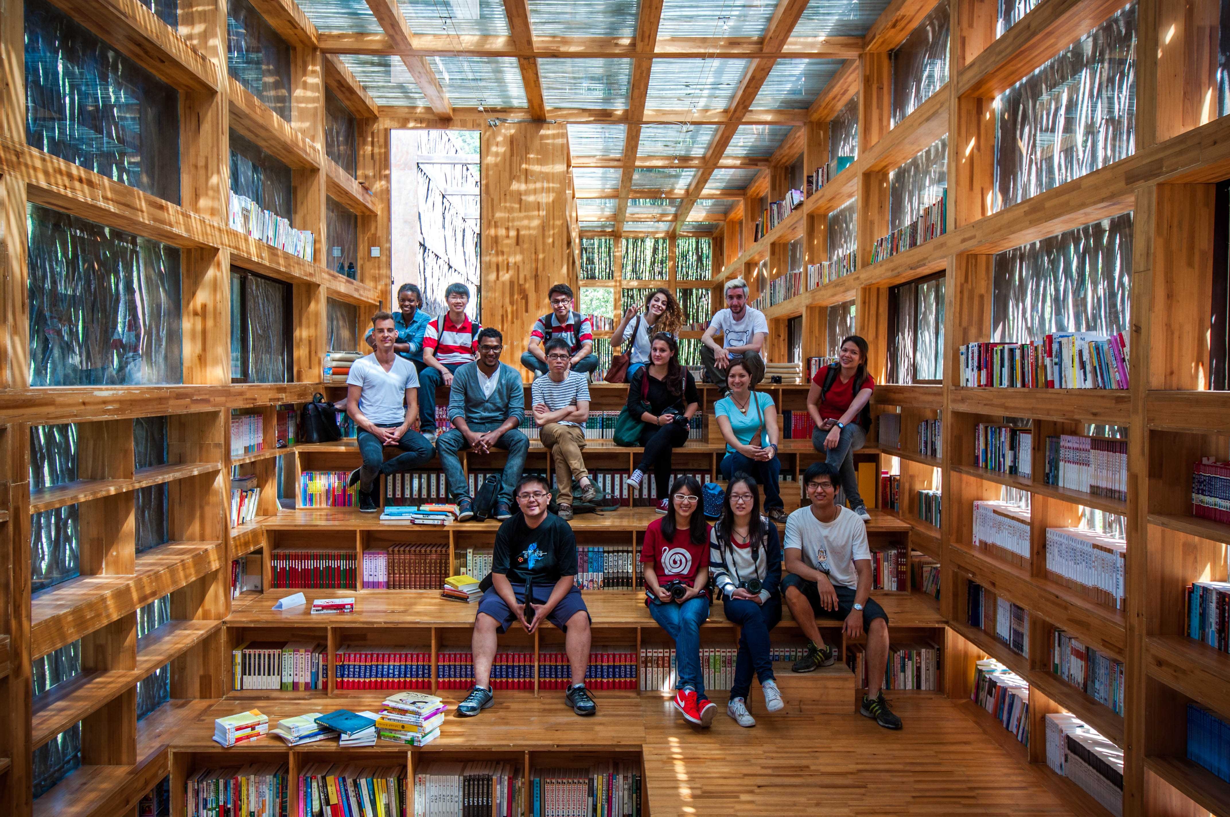 dai hoc noi tieng the gioi anh 8