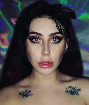 Co gai giong Lady Gaga anh 5