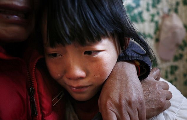 cô bé bị ung thư xin bố mẹ ngừng điều trị ảnh 1 co be bi ung thu xin bo me ngung dieu tri anh 1