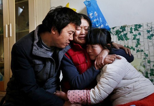 cô bé bị ung thư xin bố mẹ ngừng điều trị ảnh 2 co be bi ung thu xin bo me ngung dieu tri anh 2