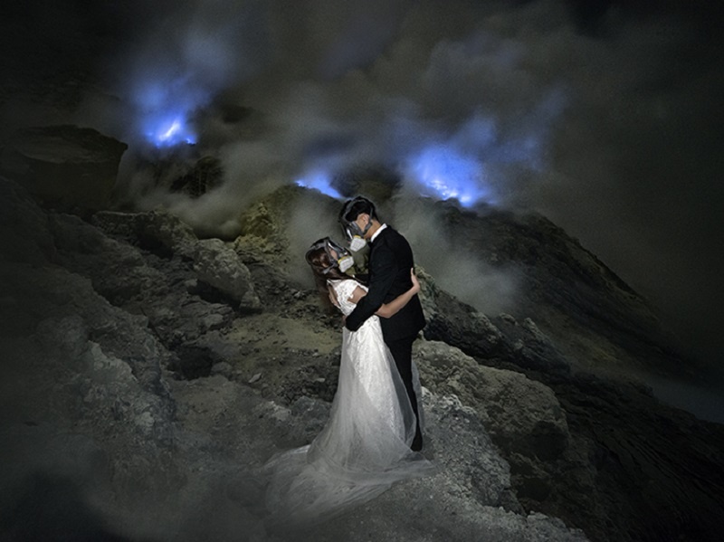 chup anh cuoi ben nui lua anh 8