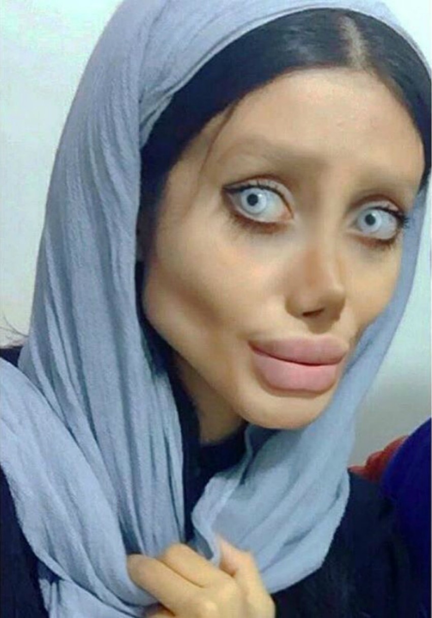 cô gái xác sống giống Angelina Jolie ảnh 1 co gai xac song giong Angelina Jolie anh 1