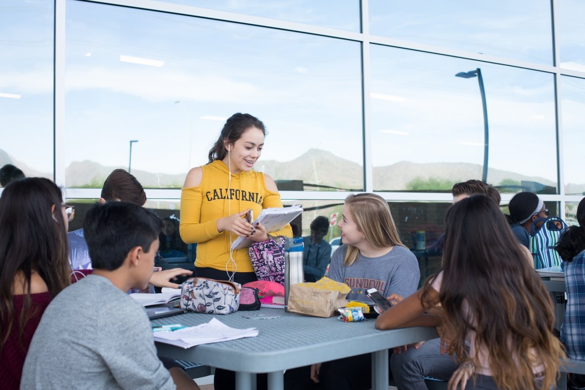 Truong trung hoc cong tot nhat o My anh 13