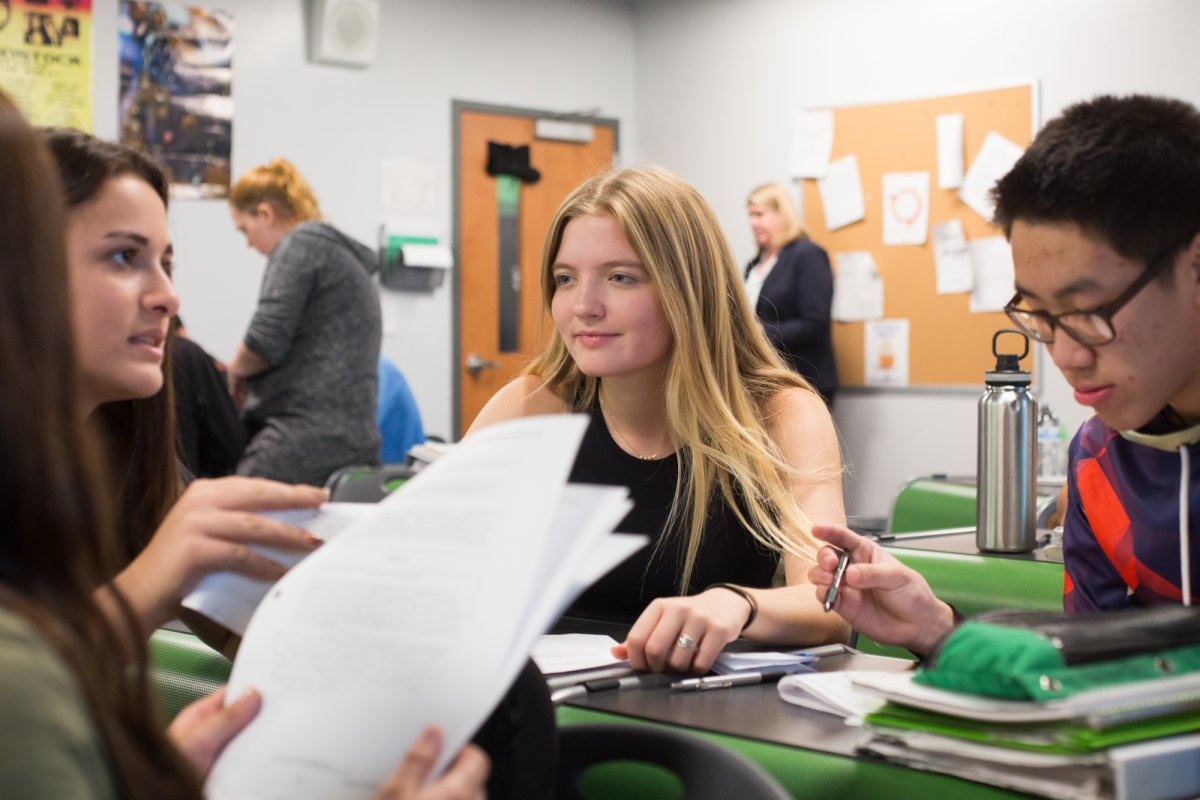 Truong trung hoc cong tot nhat o My anh 3