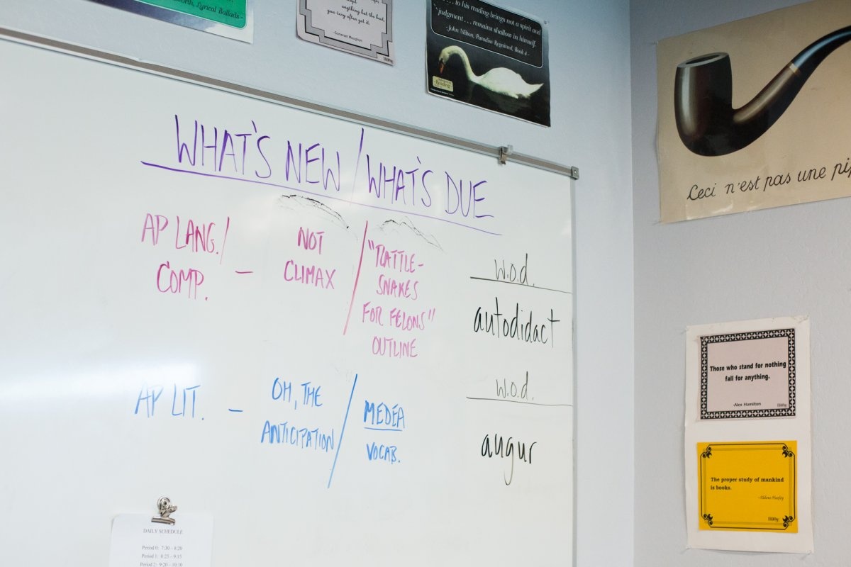 Truong trung hoc cong tot nhat o My anh 9