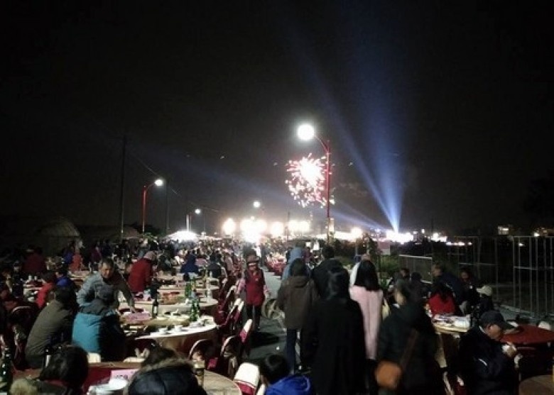 dam cuoi gay bao anh 3