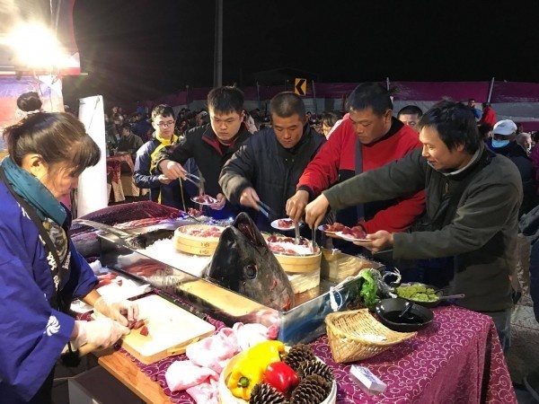 dam cuoi gay bao anh 4