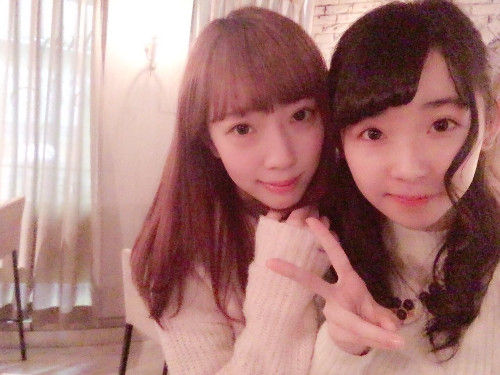 quan cafe chi tuyen nhan vien mat moc anh 5