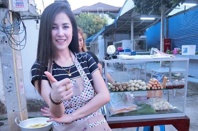 hot girl ban hang noi tieng 2017 anh 2