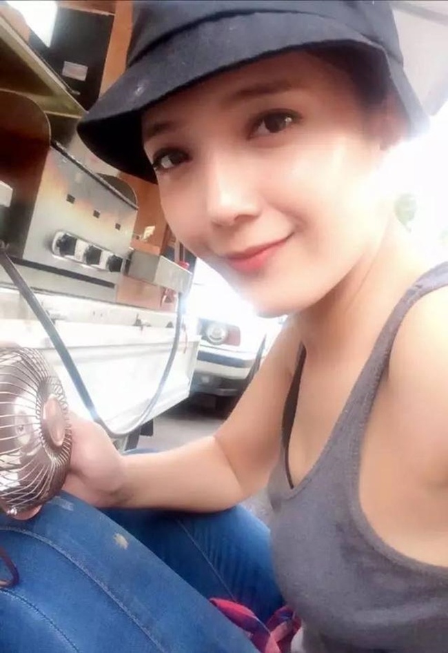 hot girl ban hang noi tieng 2017 anh 1