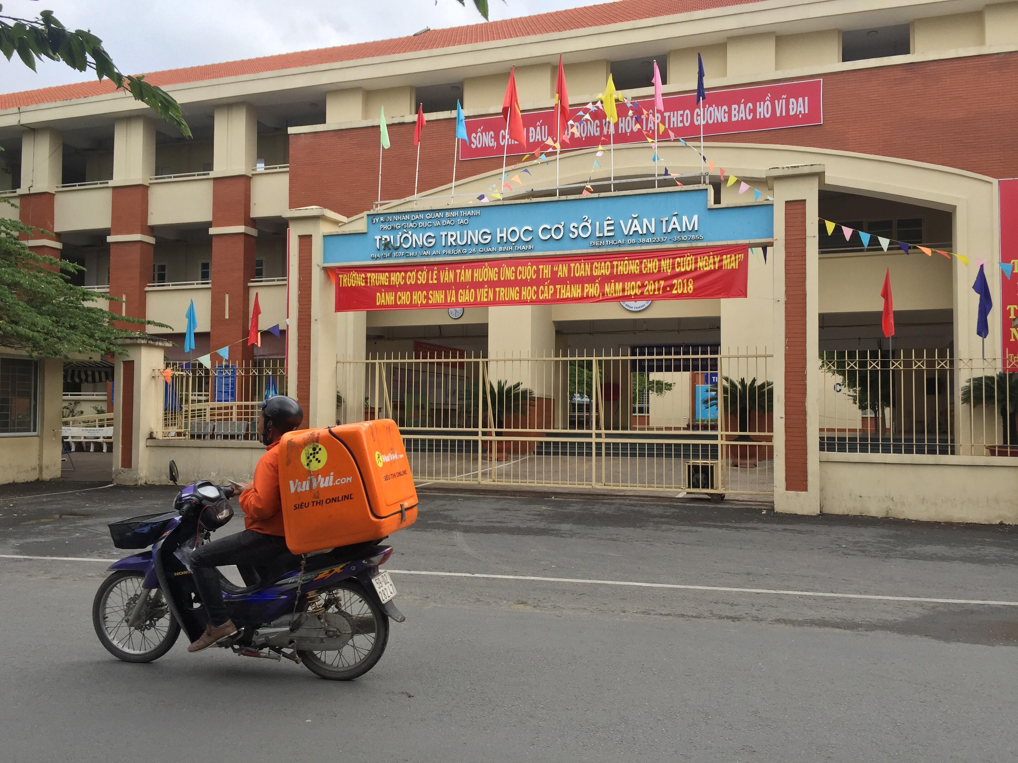 học sinh nghỉ học tránh bão ảnh 1 hoc sinh nghi hoc tranh bao anh 1