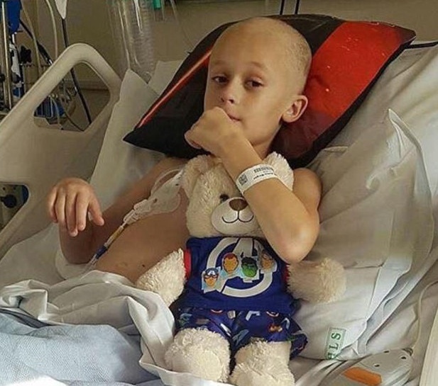 cậu bé ung thư chiến đấu từng ngày chờ em chào đời ảnh 3 cau be ung thu chien dau tung ngay cho em chao doi anh 3