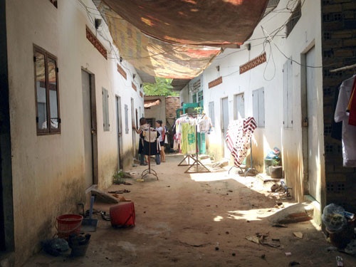 Canh giac voi trom cap, bien thai o lang dai hoc giua Sai Gon hinh anh