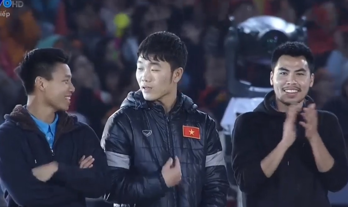 Bieu cam cua cau thu U23 Viet Nam khi duoc goi ten hinh anh
