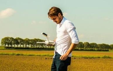 Thay giao day Toan duoc khen dep trai nhu tai tu hinh anh