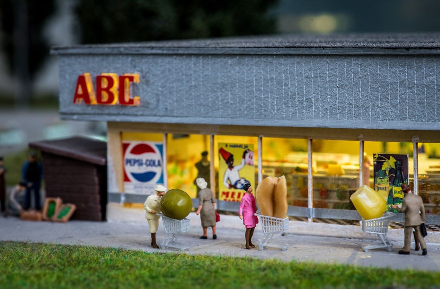 bo tranh doc dao tu nhung vat dung thuong ngay anh 9