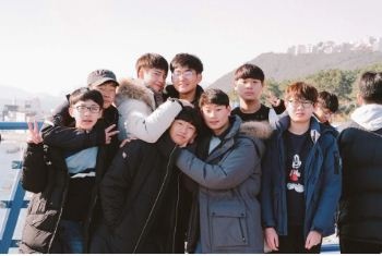 nam sinh noi tieng vi giong Park Bo Gum anh 10