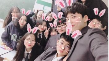 nam sinh noi tieng vi giong Park Bo Gum anh 9