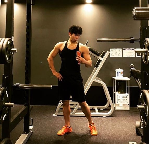 van dong vien the hinh gia gai anh 4