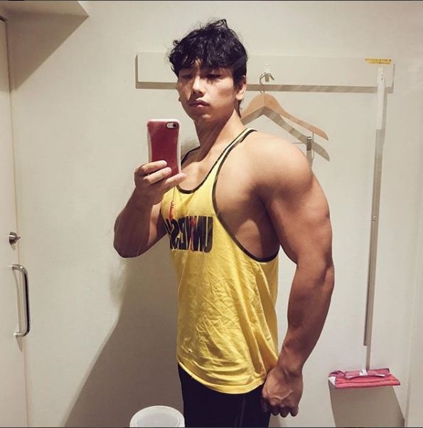 van dong vien the hinh gia gai anh 9