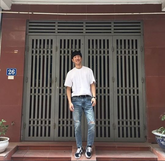 chang trai Han Quoc ban hotdog noi tieng tren mang anh 2