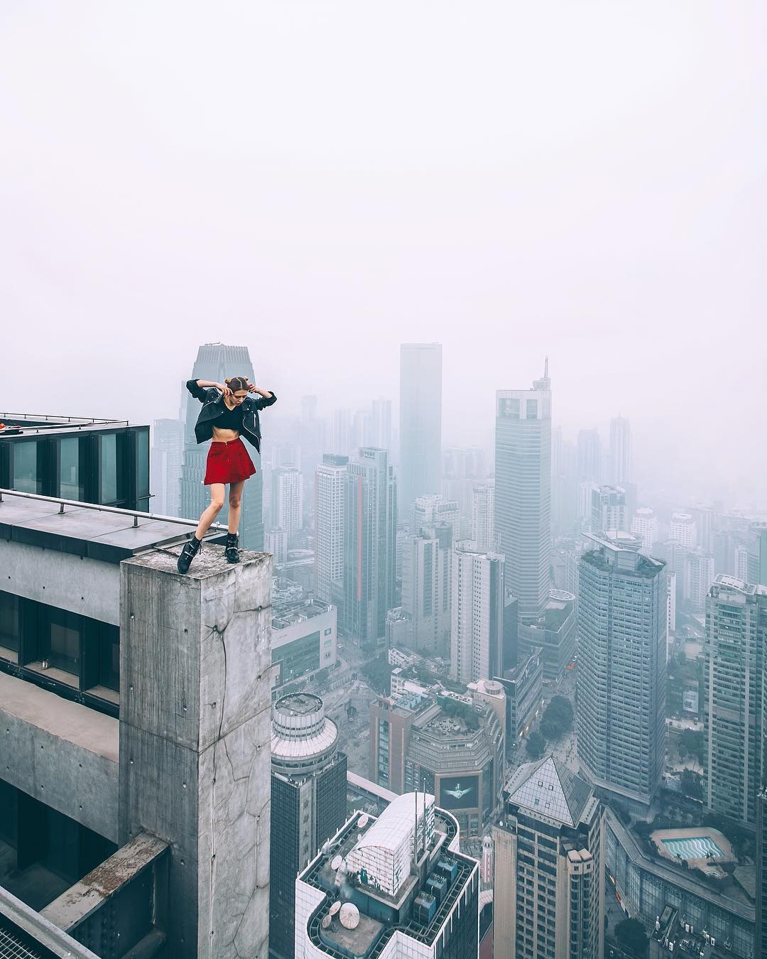 thử thách nóc nhà chọc trời rooftopping ảnh 7 thu thach noc nha choc troi rooftopping anh 7