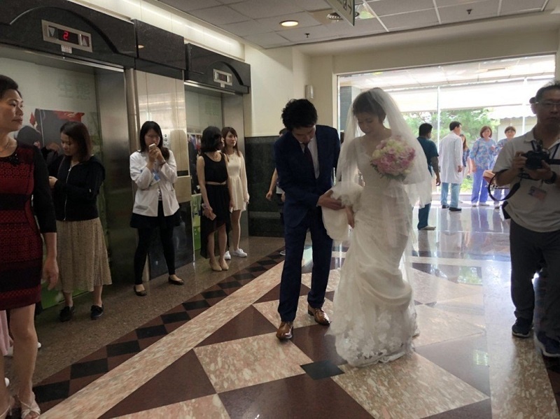 ly do dang sau dam cuoi tai benh vien anh 3