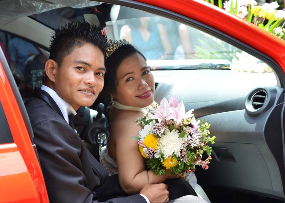 Chuyen tinh dep cua cap 'dua lech' chong cao, vo chua den 1 m hinh anh