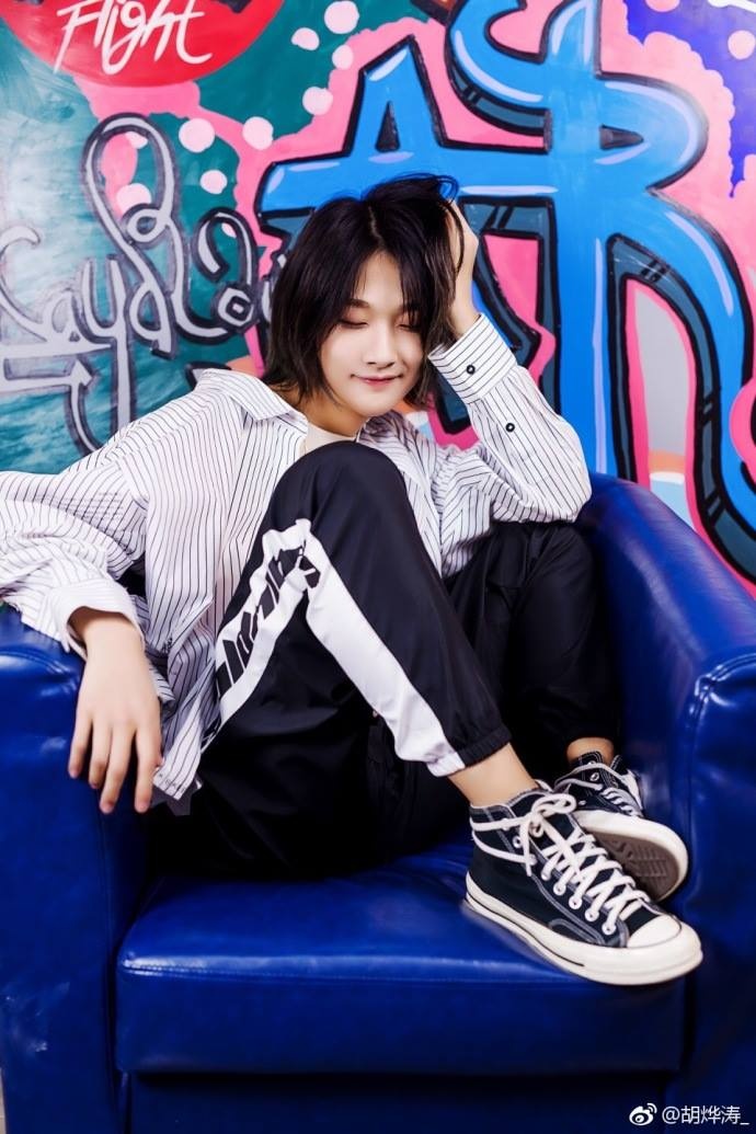 chang trai dep phi gioi tinh anh 5