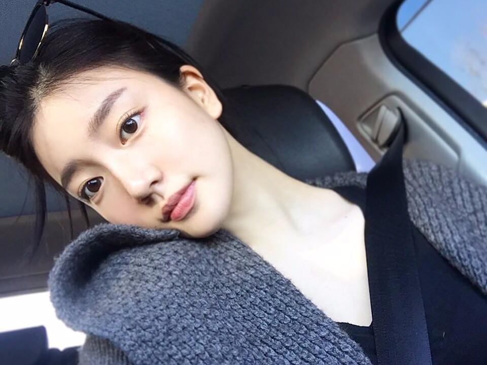 Hoa hau Han Quoc xinh dep co guong mat giong Suzy hinh anh