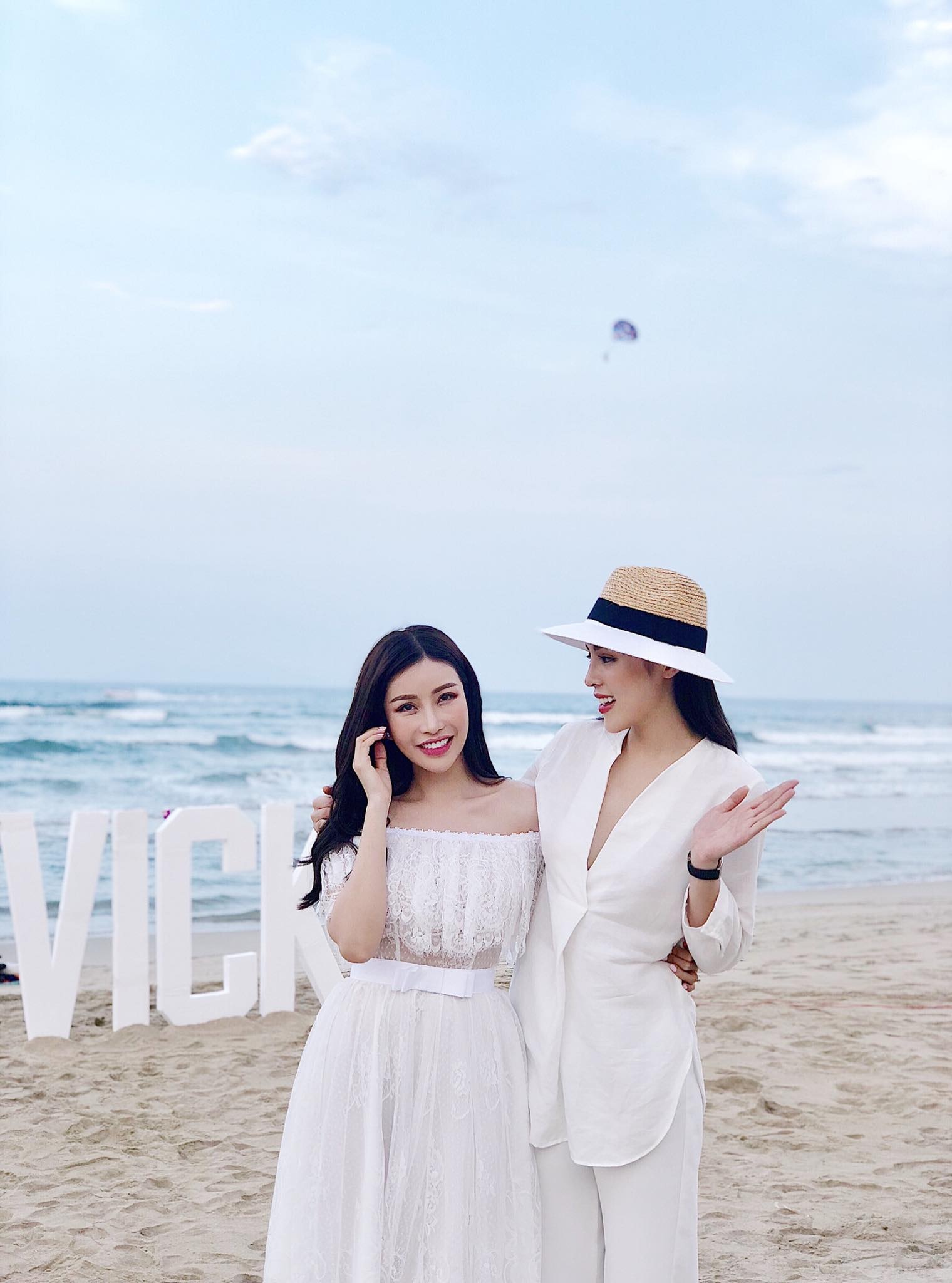 hot teen,  nghi le,  hot girl,  giai phong mien Nam,  hot boy anh 3