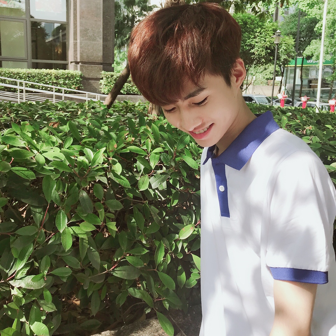 nam đồng nghiệp điển trai của thánh ăn công sở  ảnh 2 nam dong nghiep dien trai cua thanh an cong so anh 2