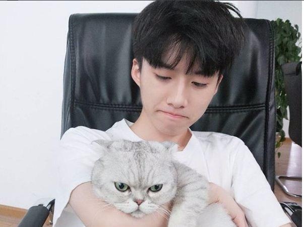 Dong nghiep cua 'thanh an cong so' Tieu Da duoc chu y vi dien trai hinh anh