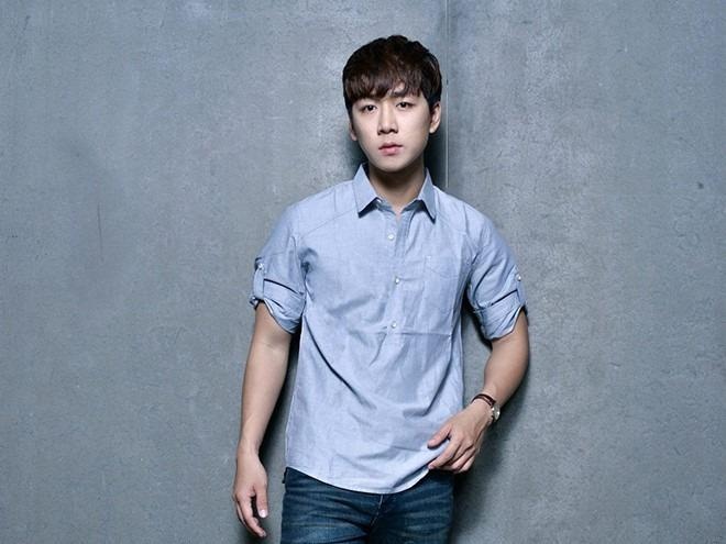 Hot boy Ba Duy cover 'Dep trai moi co nhieu dua yeu' hinh anh