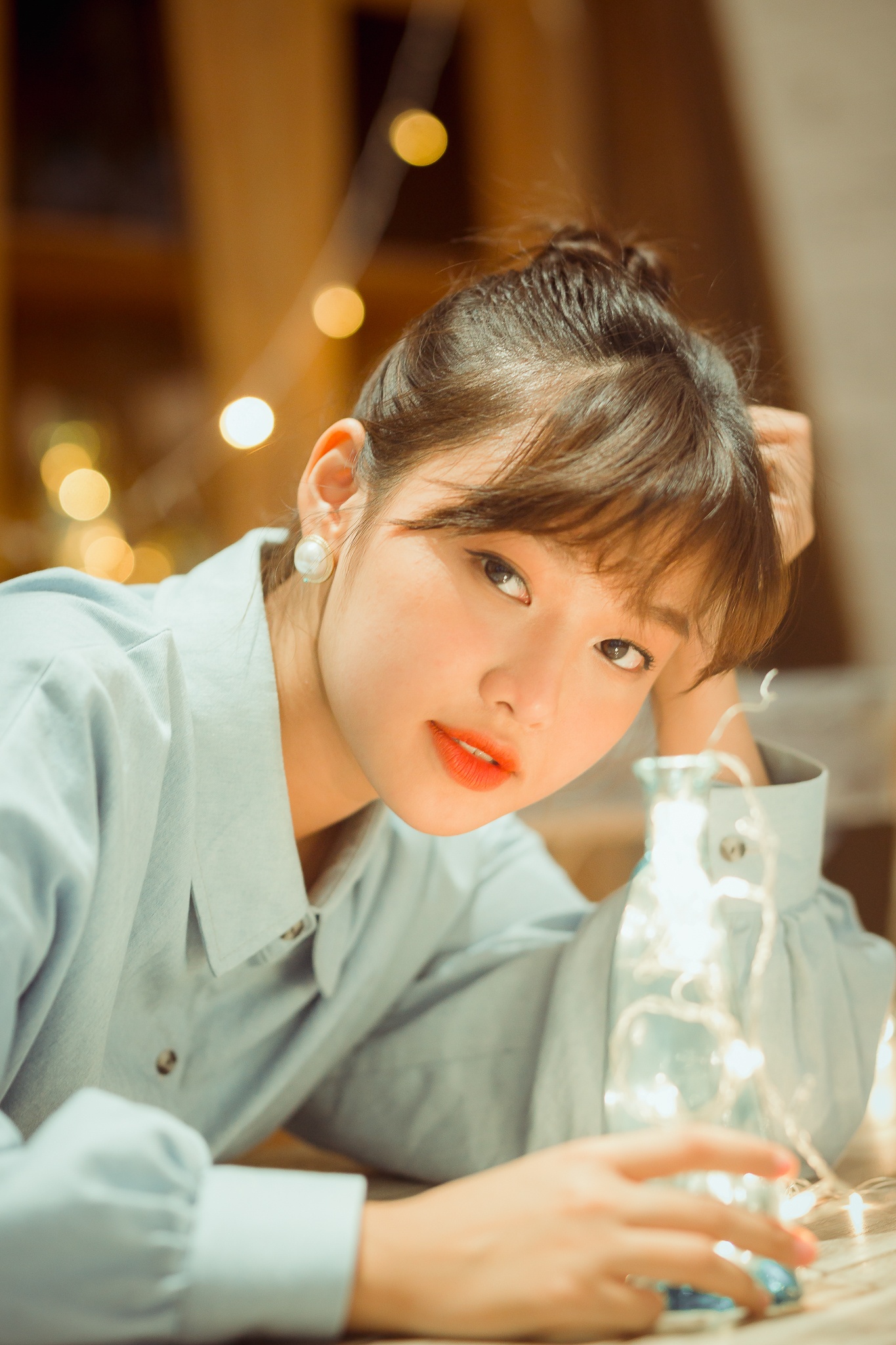 Nu chinh trong MV moi cua Isaac anh 5