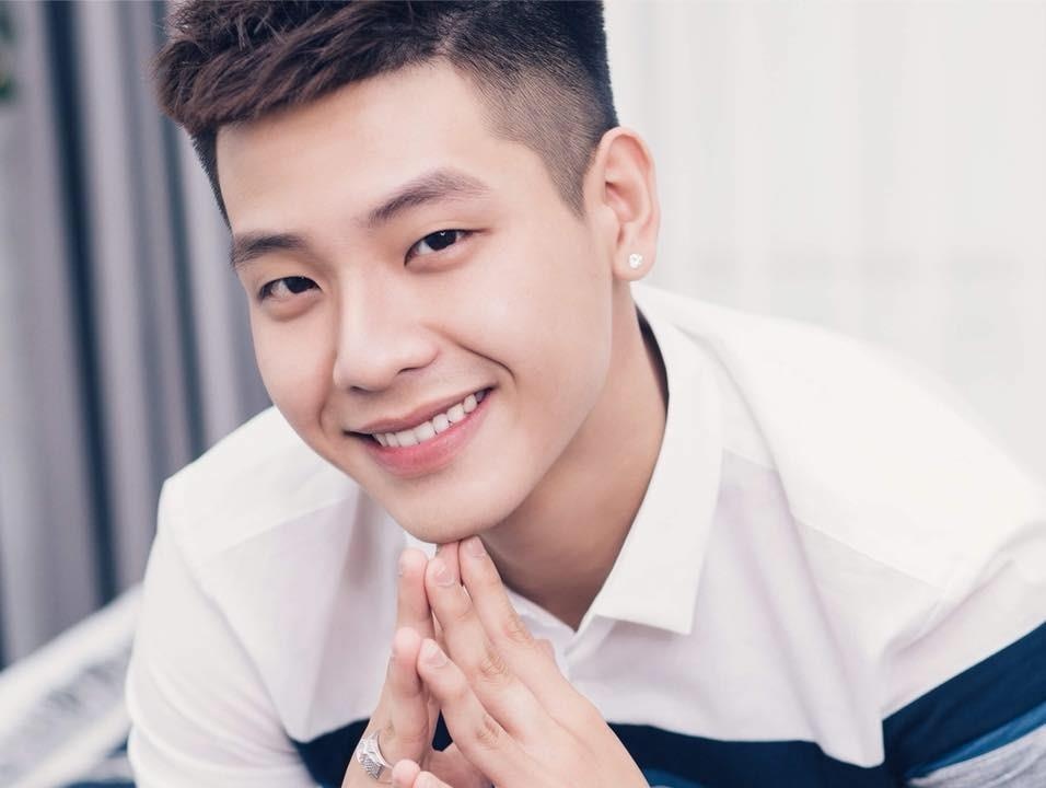 'Hot boy cover' 9X: De bi do guc truoc cac co gai rong luong hinh anh