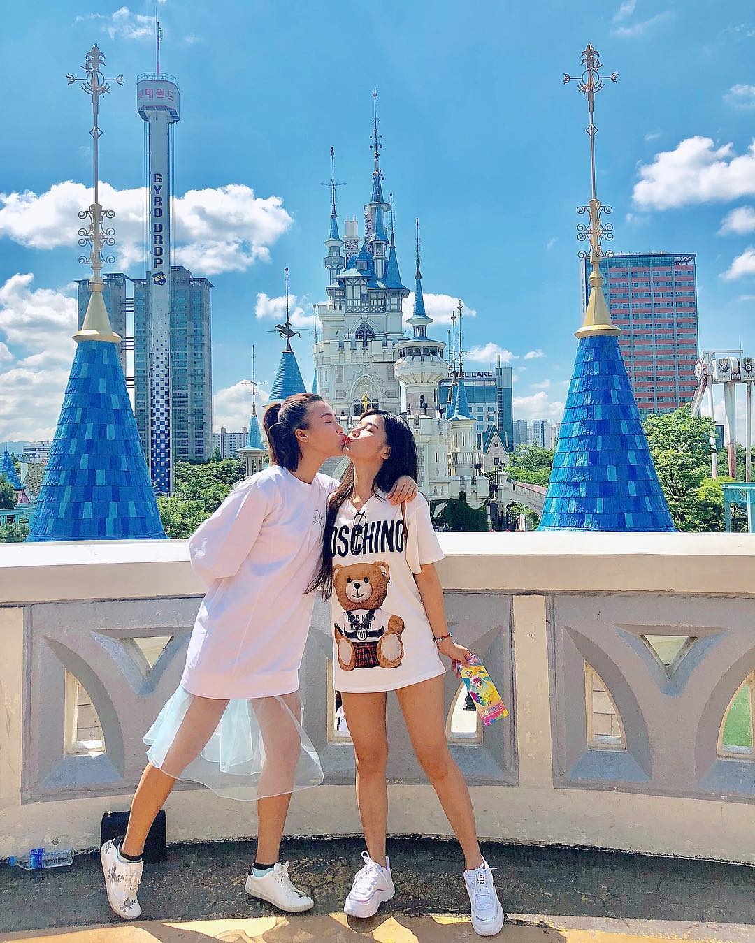 Tinh ban dep giua MC Hoang Oanh va Hoang Yen Chibi anh 5