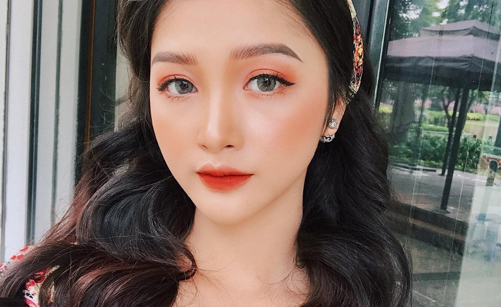 Nhan sac co gai gay chu y sau tran Peru - Dan Mach hinh anh