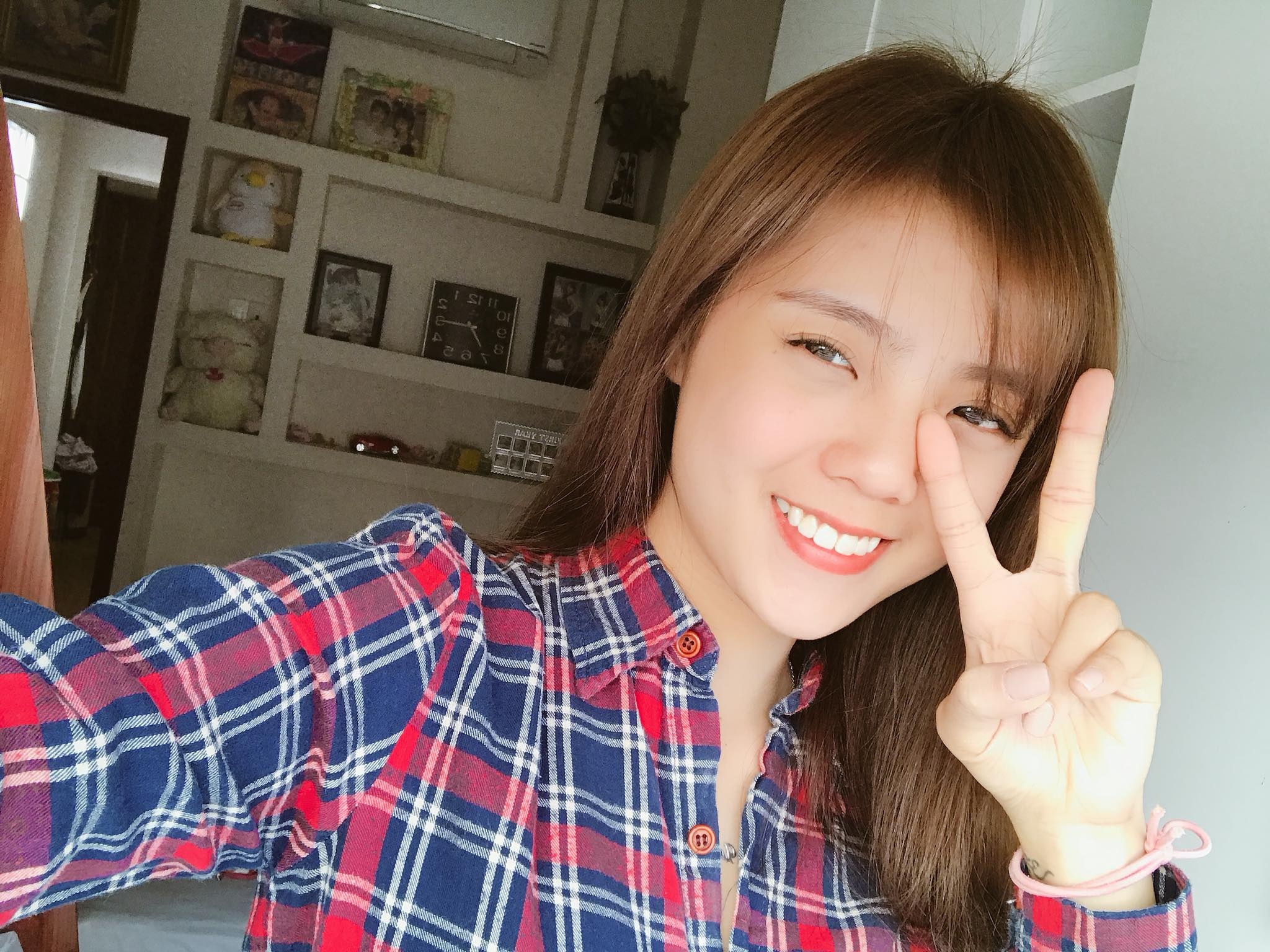 nhan sac cac hot girl 9X da la me anh 15