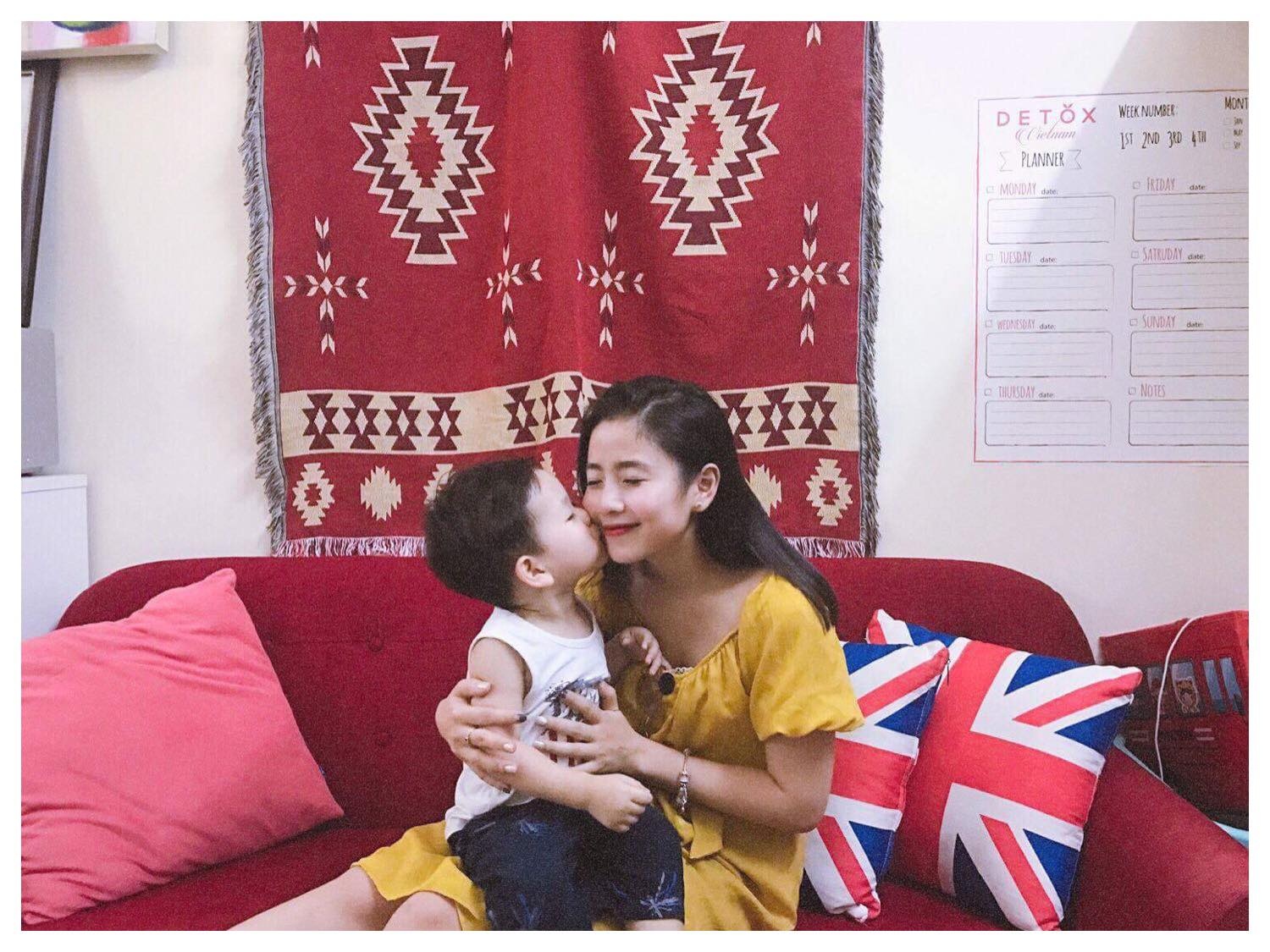 nhan sac cac hot girl 9X da la me anh 8