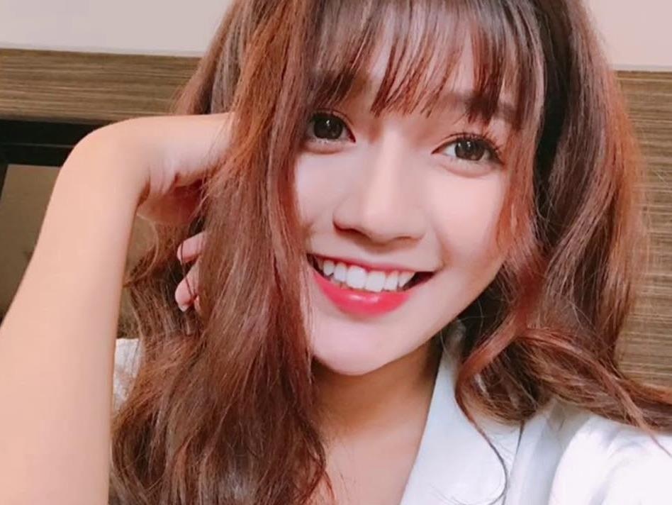 Hot girl An Vy chia se ve ban than hinh anh