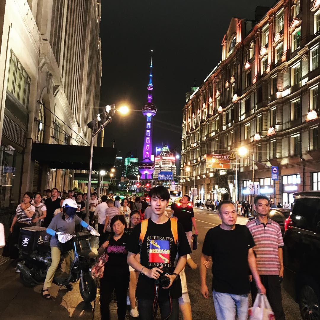 nhan vien doan cuu ho dien trai anh 10