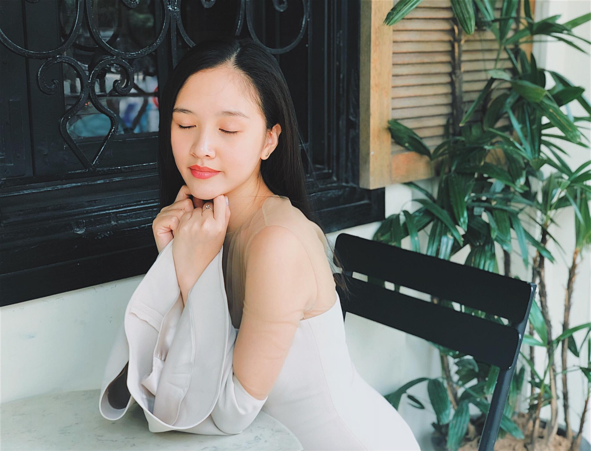 Ha Anh Banh duc co xuong lay chong anh 4