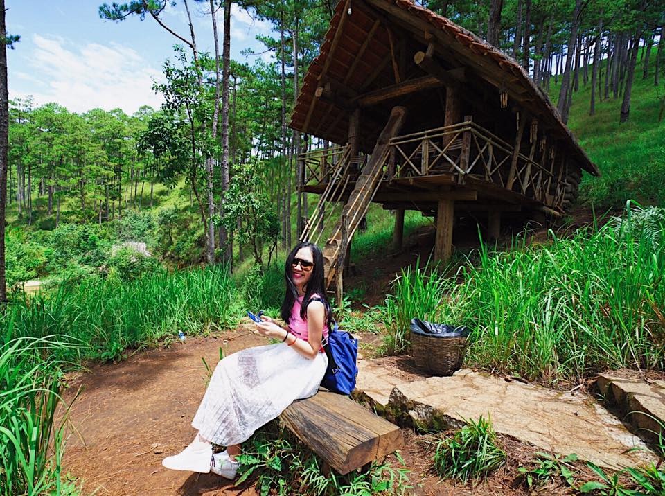 Ha Anh Banh duc co xuong lay chong anh 8