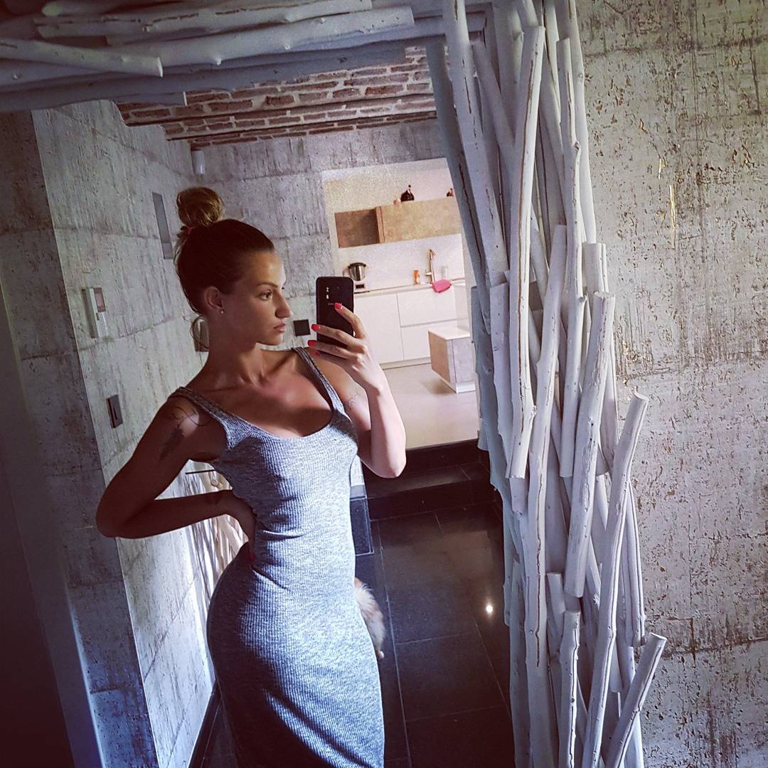 nang WAGs Bi la cuu nguoi mau noi y anh 9