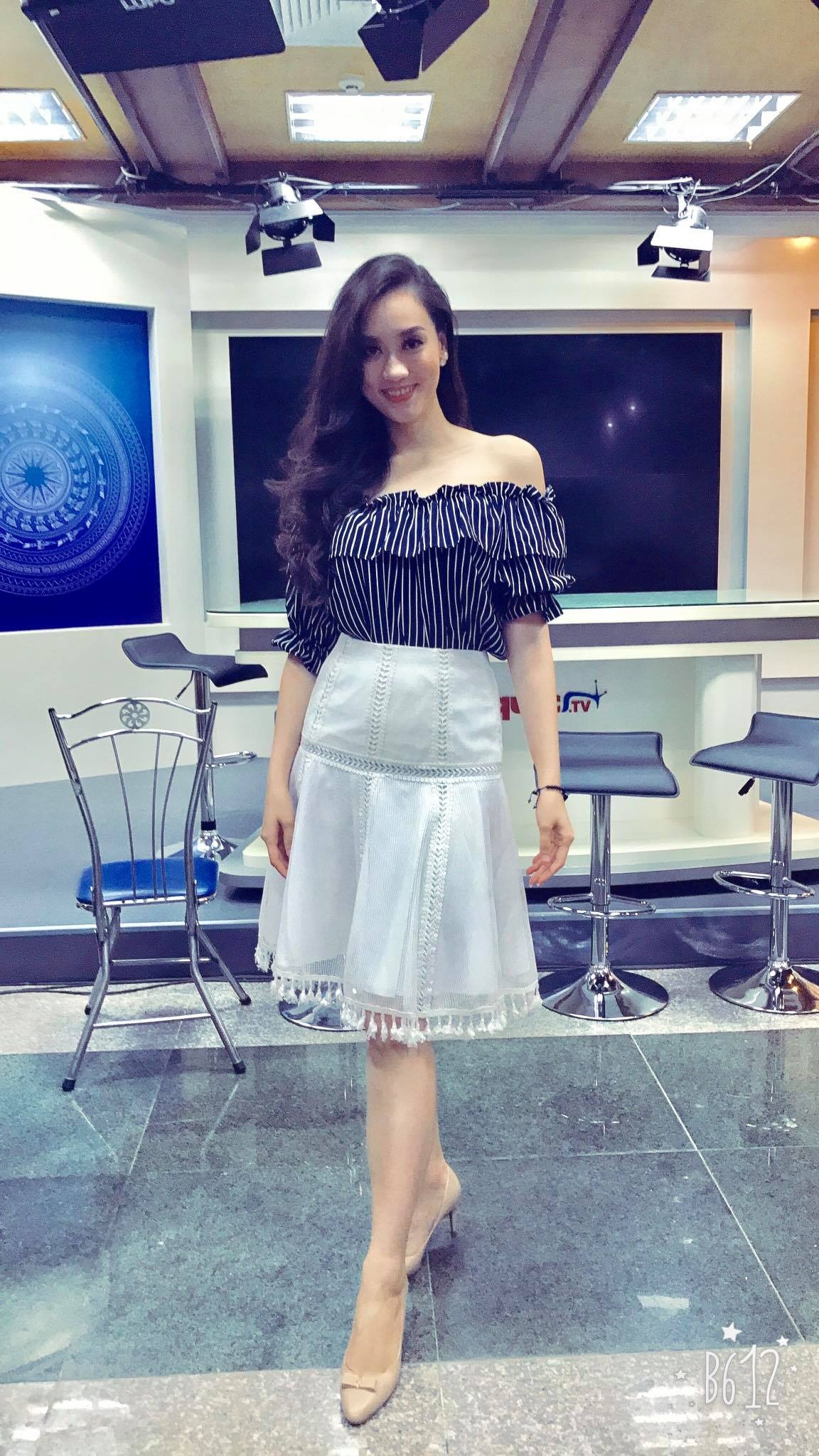 ngay ay bay gio cua MC Hong Nhung Chiec non ky dieu anh 6