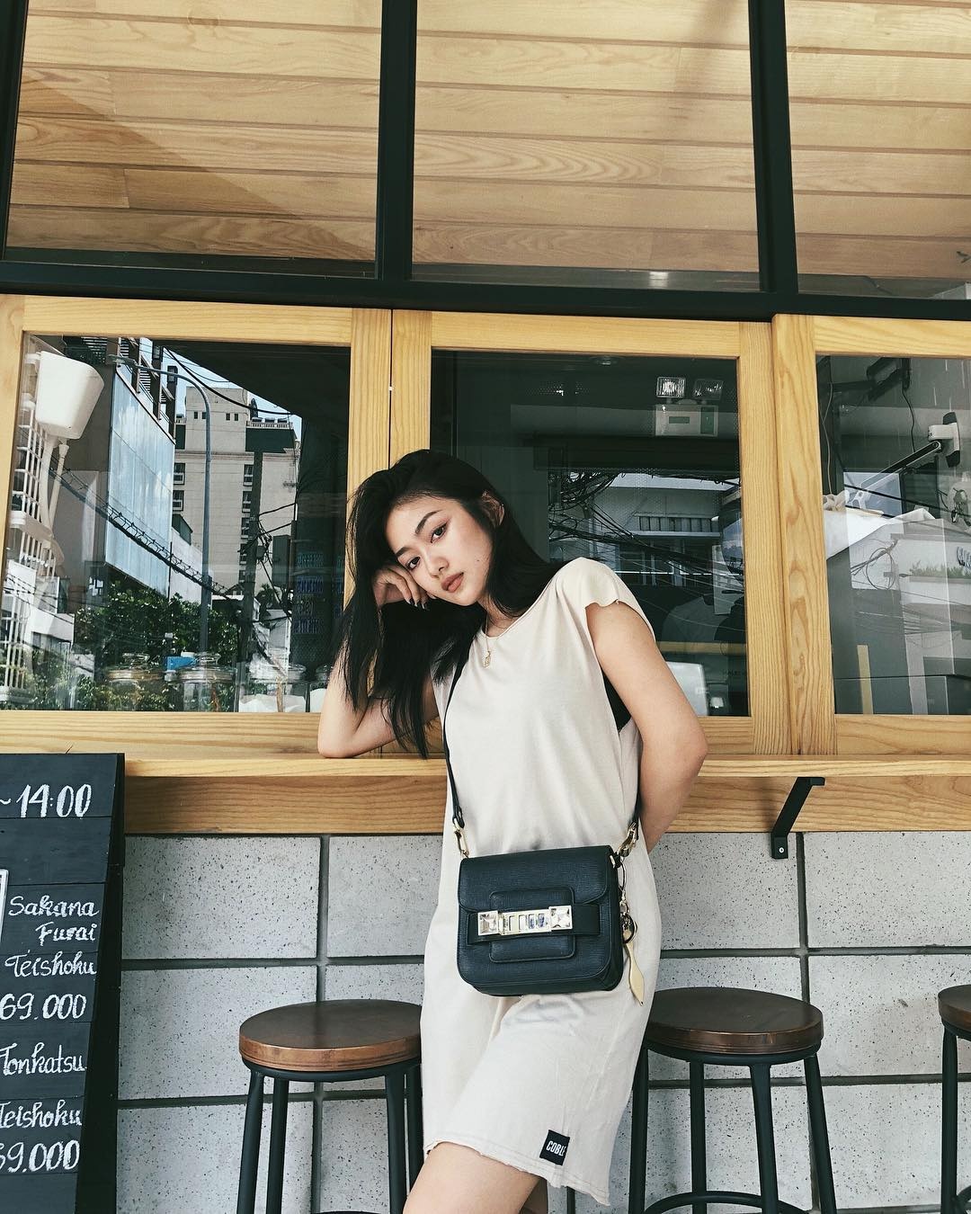 những hot girl Việt đam mê đồ hiệu ảnh 17 nhung hot girl Viet dam me do hieu anh 17