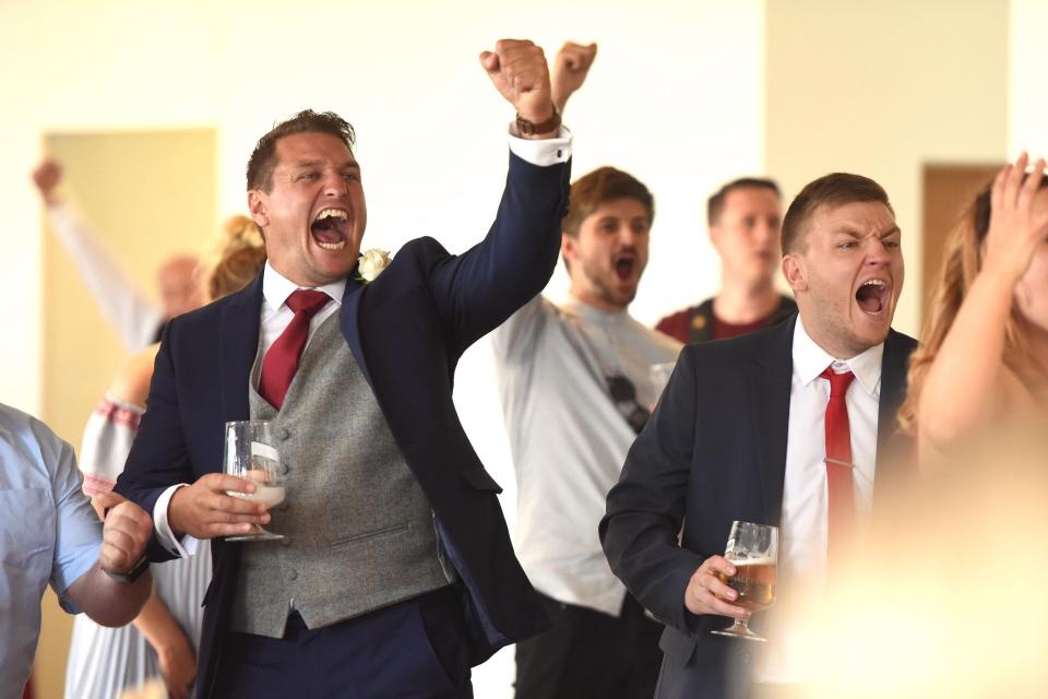 CDV Anh va Croatia hao hung truoc tran ban ket hinh anh