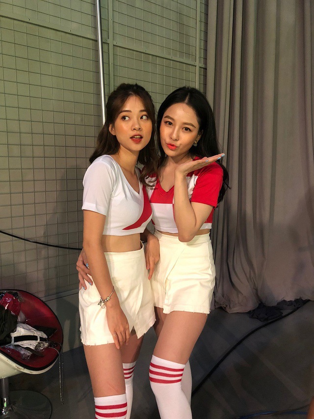 khoanh khac than thiet cua dan hot girl World Cup anh 4